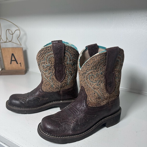 Ariat Shoes - Ariat Fatbaby Women’s 6.5 Western Boots Brown Tan Glitter Sheen Short Cowboy